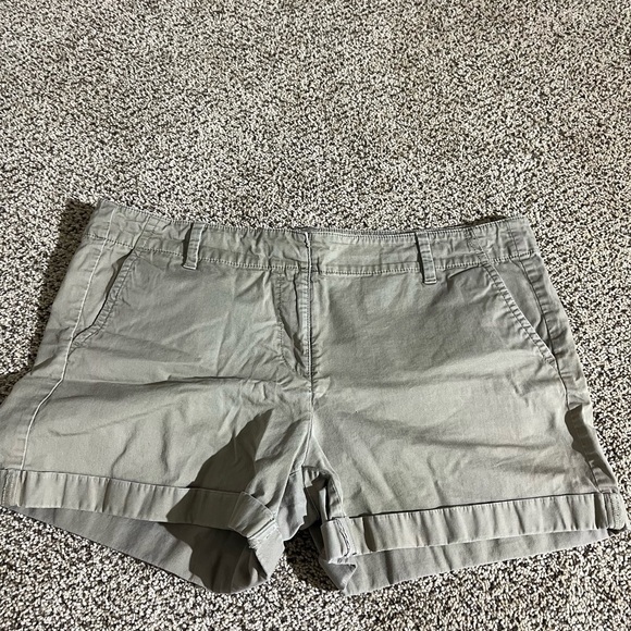 Women’s Ann Taylor shorts - Picture 1 of 4